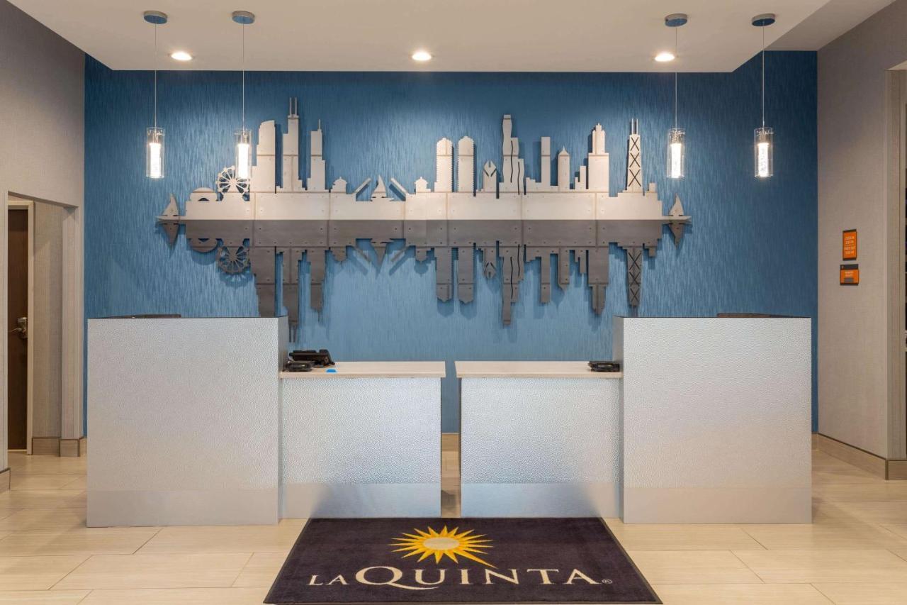 La Quinta Inn & Suites By Wyndham Shorewood Zewnętrze zdjęcie